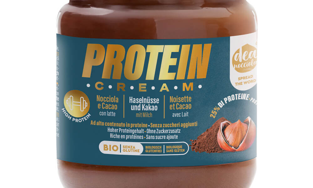 Crema spalmabile proteica con nocciola, cacao con il 25% di proteine del siero del latte