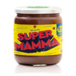Crema spalmabile al latte edizione speciale festa della mamma, etichetta gialla con scritta rossa Sei La Mia Super Mamma