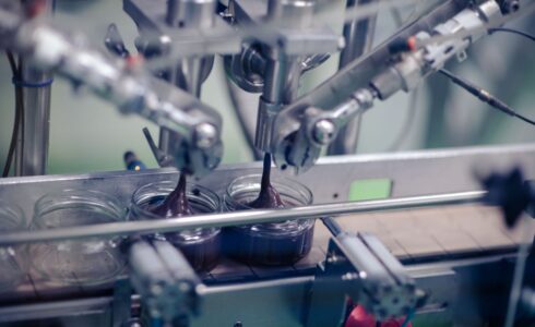 Come nasce una crema spalmabile bio: il processo produttivo Deanocciola